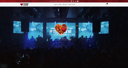 Screenshot der Website More Love